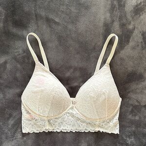 Victoria's Secret Cream Lace Bra